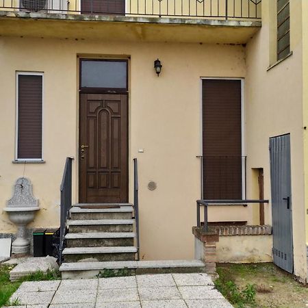 Scarpone Apartment Pavia Bagian luar foto