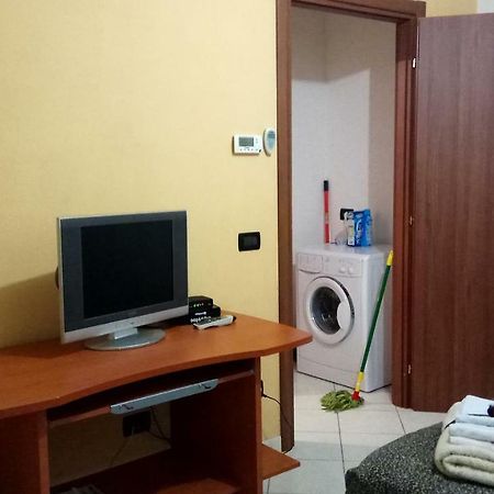 Scarpone Apartment Pavia Bagian luar foto